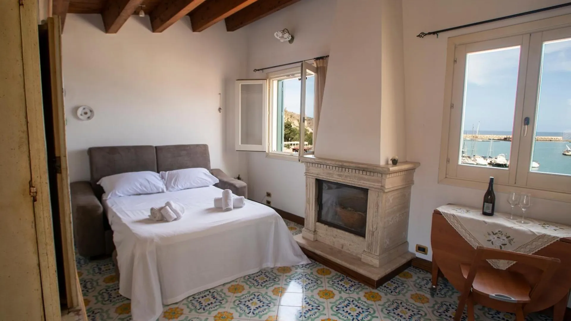 Villa Liberty House Castellammare del Golfo 0*,  Italia